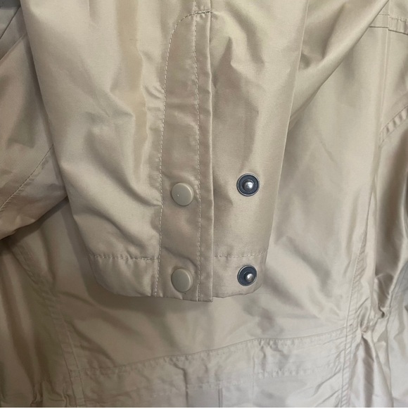 L.L. Bean Women's Tan Raincoat Sz S H2OFF Removable Lining - Picture 6 of 16